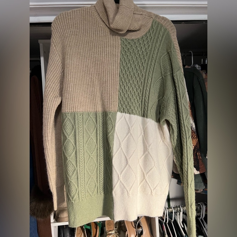 Entro Colorblock Turtleneck Sweater